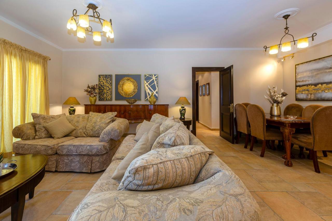 Solaris Methea- Luxury Central Villa By The Castle Kassiopi Exterior foto