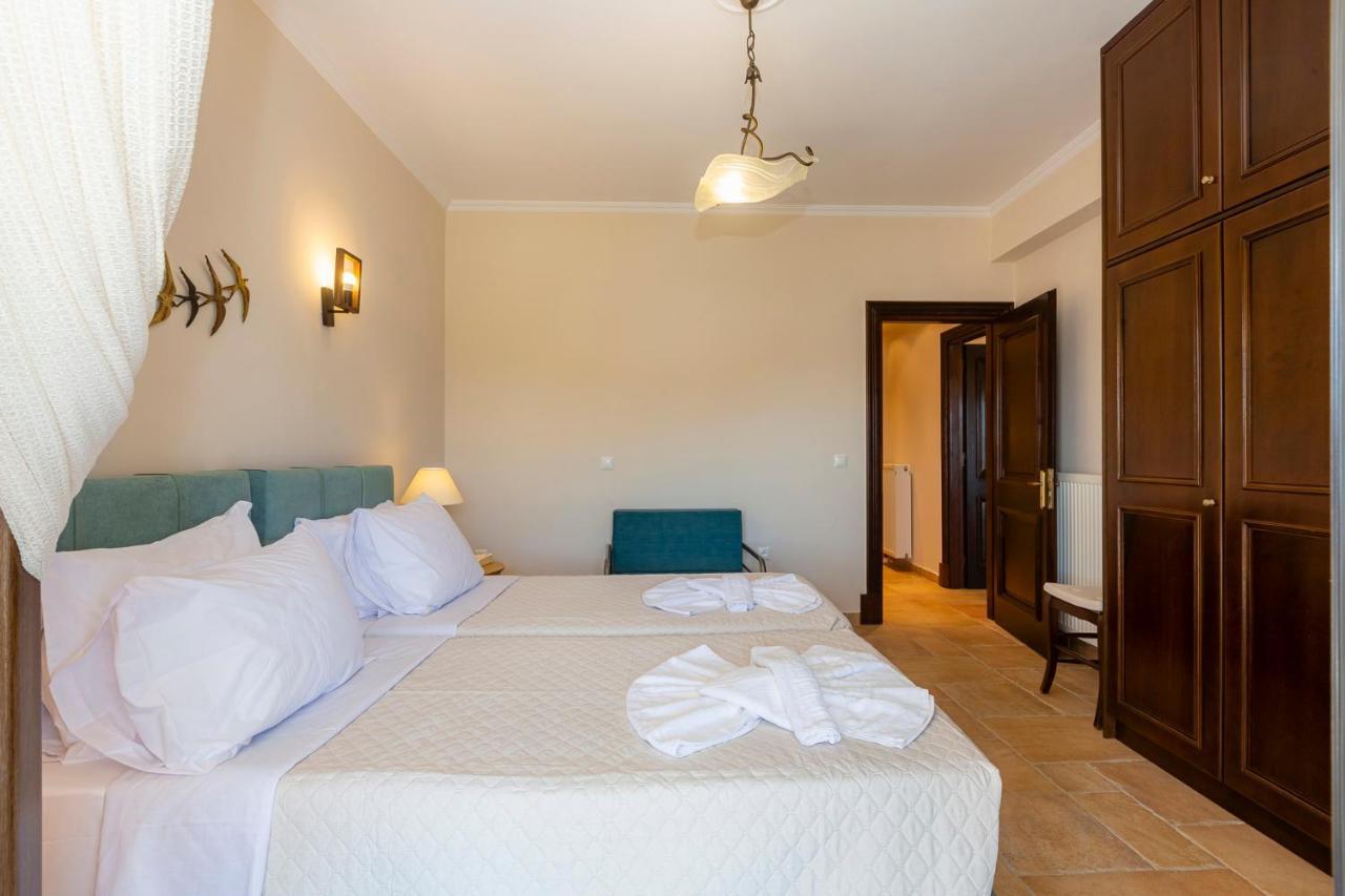 Solaris Methea- Luxury Central Villa By The Castle Kassiopi Exterior foto