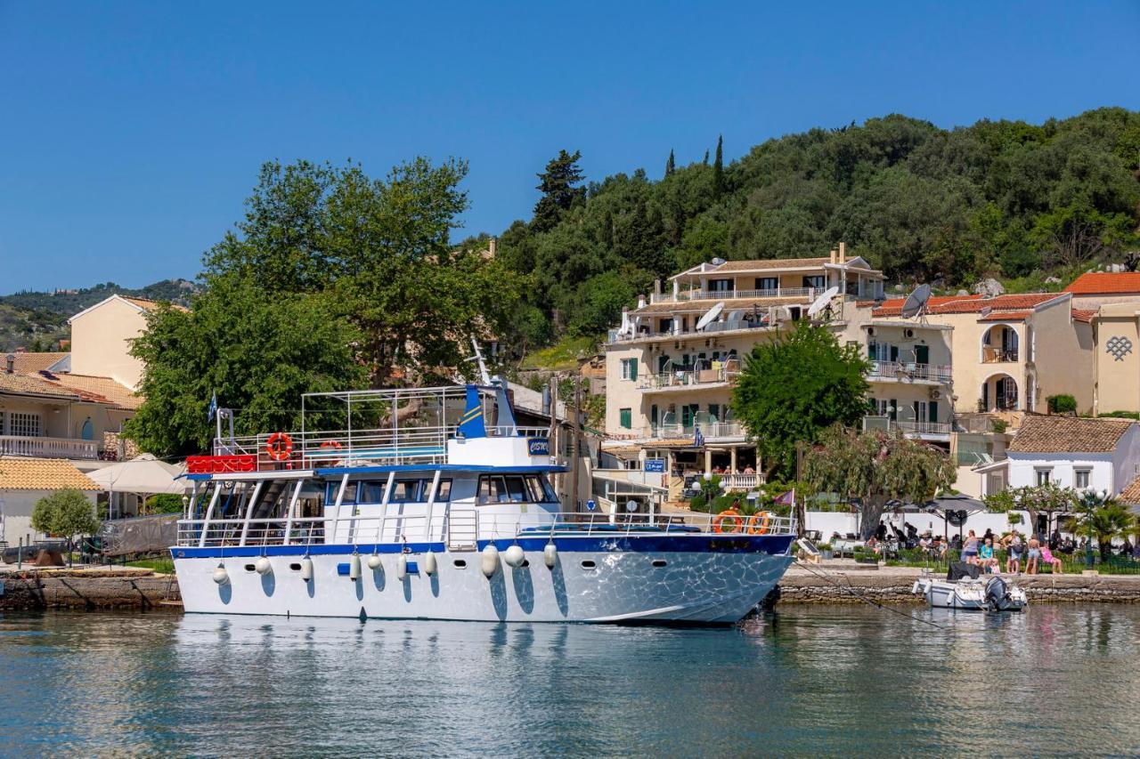Solaris Methea- Luxury Central Villa By The Castle Kassiopi Exterior foto